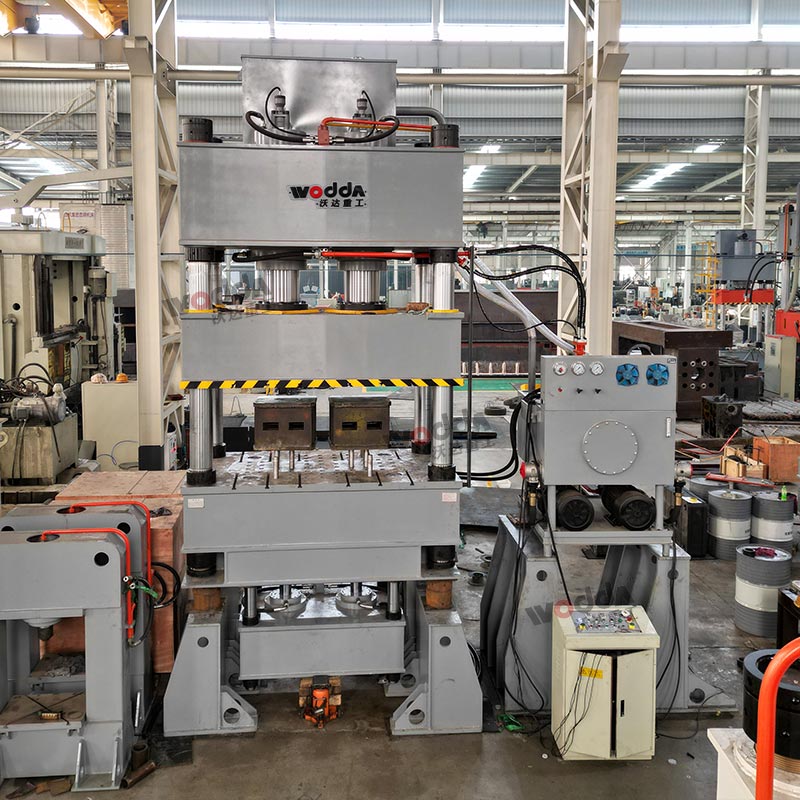 630噸四柱液壓機 630噸四柱液壓機