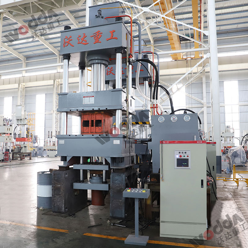 315噸拉伸液壓機(jī) 315噸拉伸液壓機(jī)