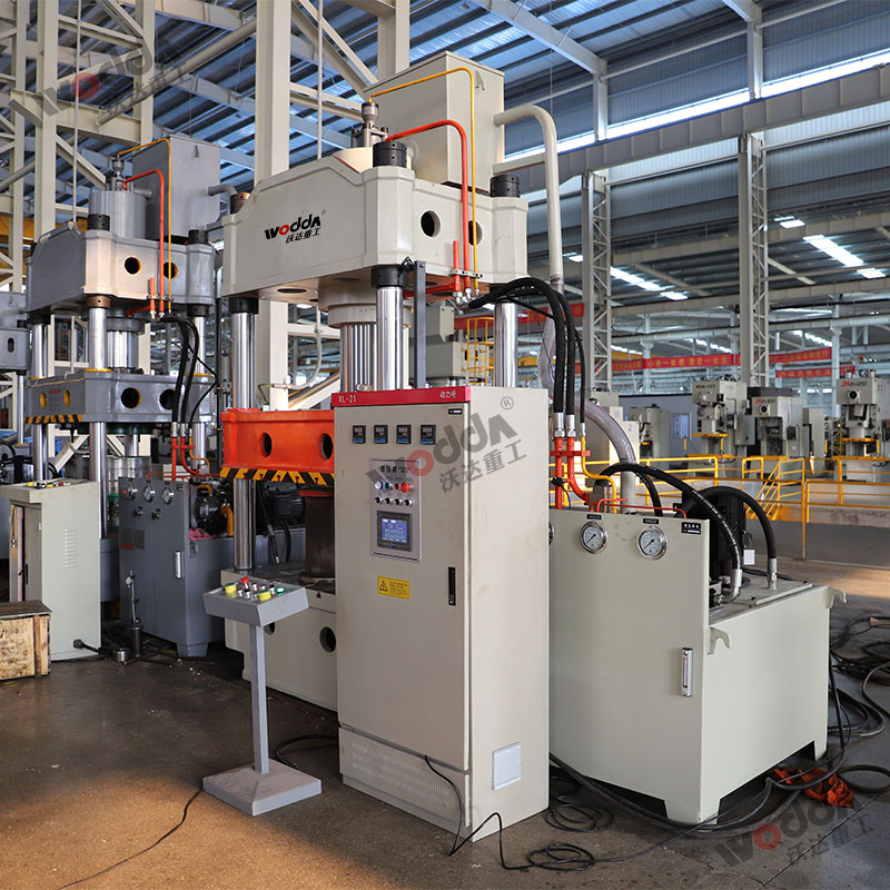 315噸液壓機(jī) 315噸液壓機(jī)