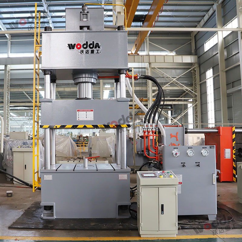 200噸四柱液壓機 200噸四柱液壓機