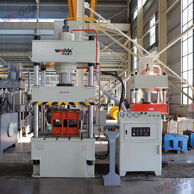 200噸拉伸機(jī) 200噸拉伸機(jī)