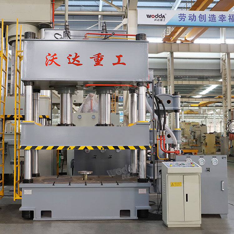 315噸拉伸液壓機(jī) 315噸拉伸液壓機(jī)