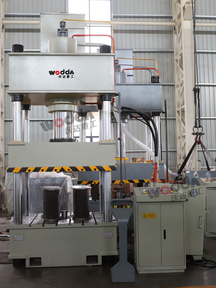 國(guó)標(biāo)315噸液壓機(jī)(焊接件) 國(guó)標(biāo)315噸液壓機(jī)(焊接件)