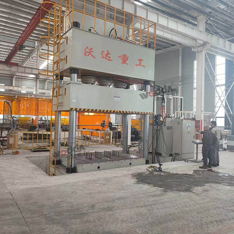 1000噸汽車配件拉伸成型液壓機(jī) 1000噸汽車配件拉伸成型液壓機(jī)