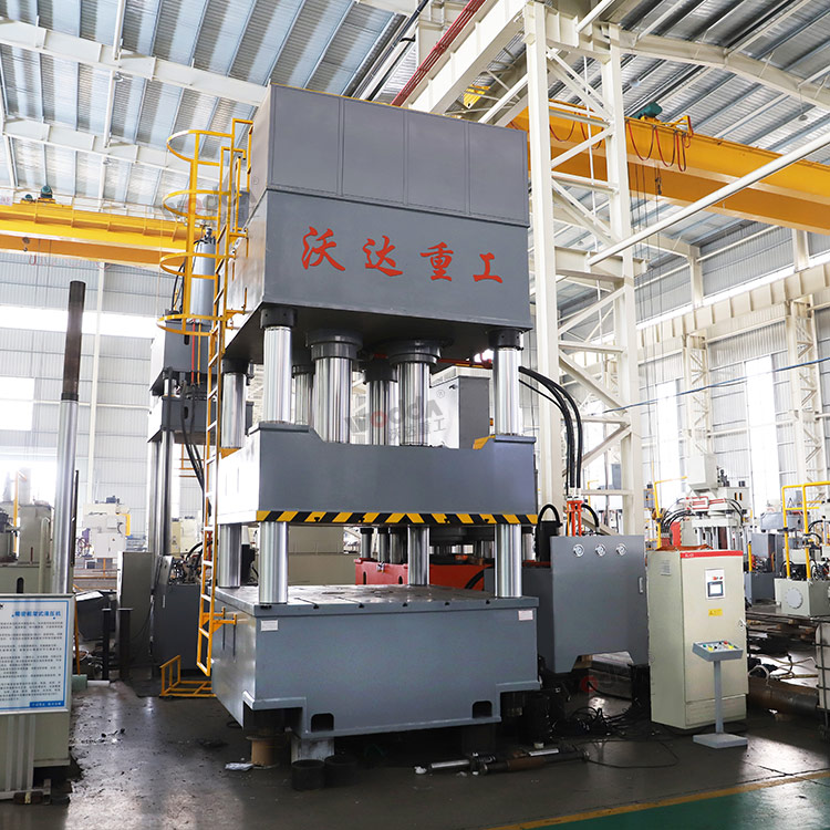 1000噸三梁四柱液壓機(jī)(多缸) 1000噸三梁四柱液壓機(jī)(多缸)