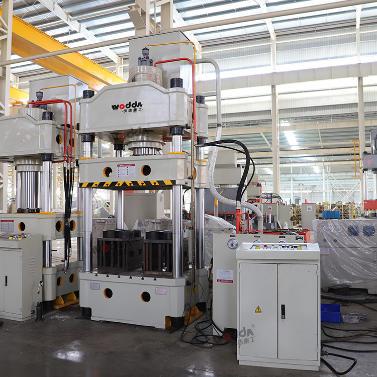 315噸三梁四柱液壓機(鑄造件) 315噸三梁四柱液壓機(鑄造件)