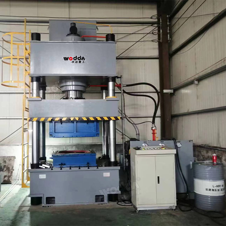 400噸不銹鋼水箱拉伸液壓機(jī) 400噸不銹鋼水箱拉伸液壓機(jī)